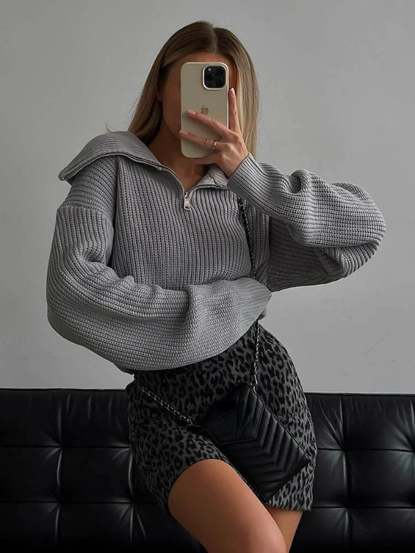 Women’s Pullover Sweater – Wool Knit – Relaxed Fit – High Zip Collar – Ribbed Trim