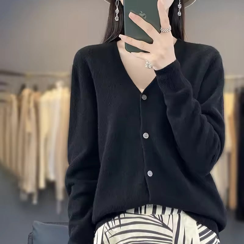 Women’s Sweater – Wool Blend – Relaxed Fit – V-Neck – Button Front – Long Sleeve