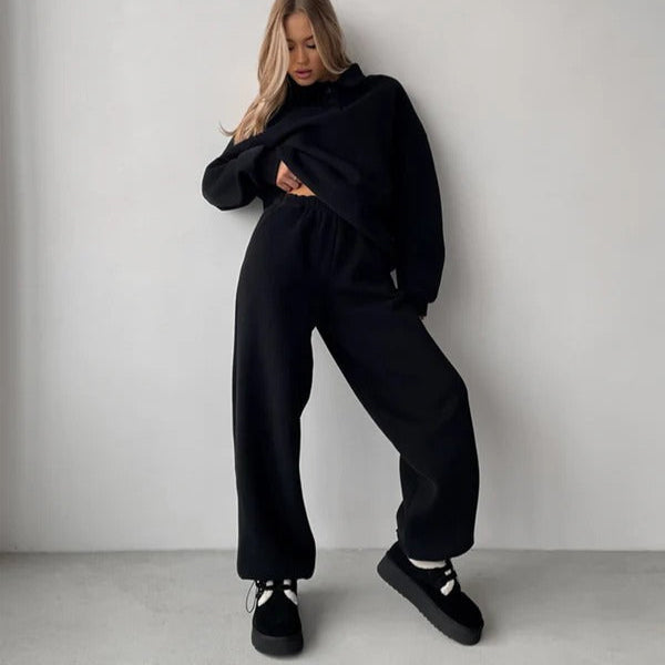 Women’s Two-Piece Sweatshirt – Relaxed Fit – Fleece Texture – Collared – Long Sleeve Lounge Top