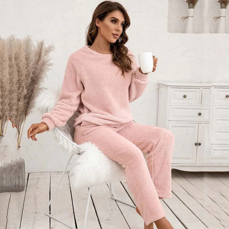Women’s Two-Piece Loungewear Set – Soft Fleece – Relaxed Fit – Long Sleeve Top and Pants