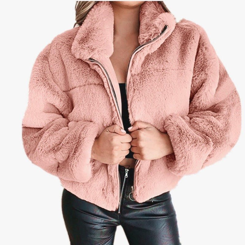 Women’s Faux Fur Coat – Plush Texture – Cropped Fit – Oversized Zip Front Design