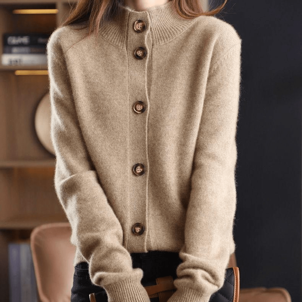 Darla Cashmere Cardigan for Women - Soft and Elegant Sweater with a Comfortable Fit