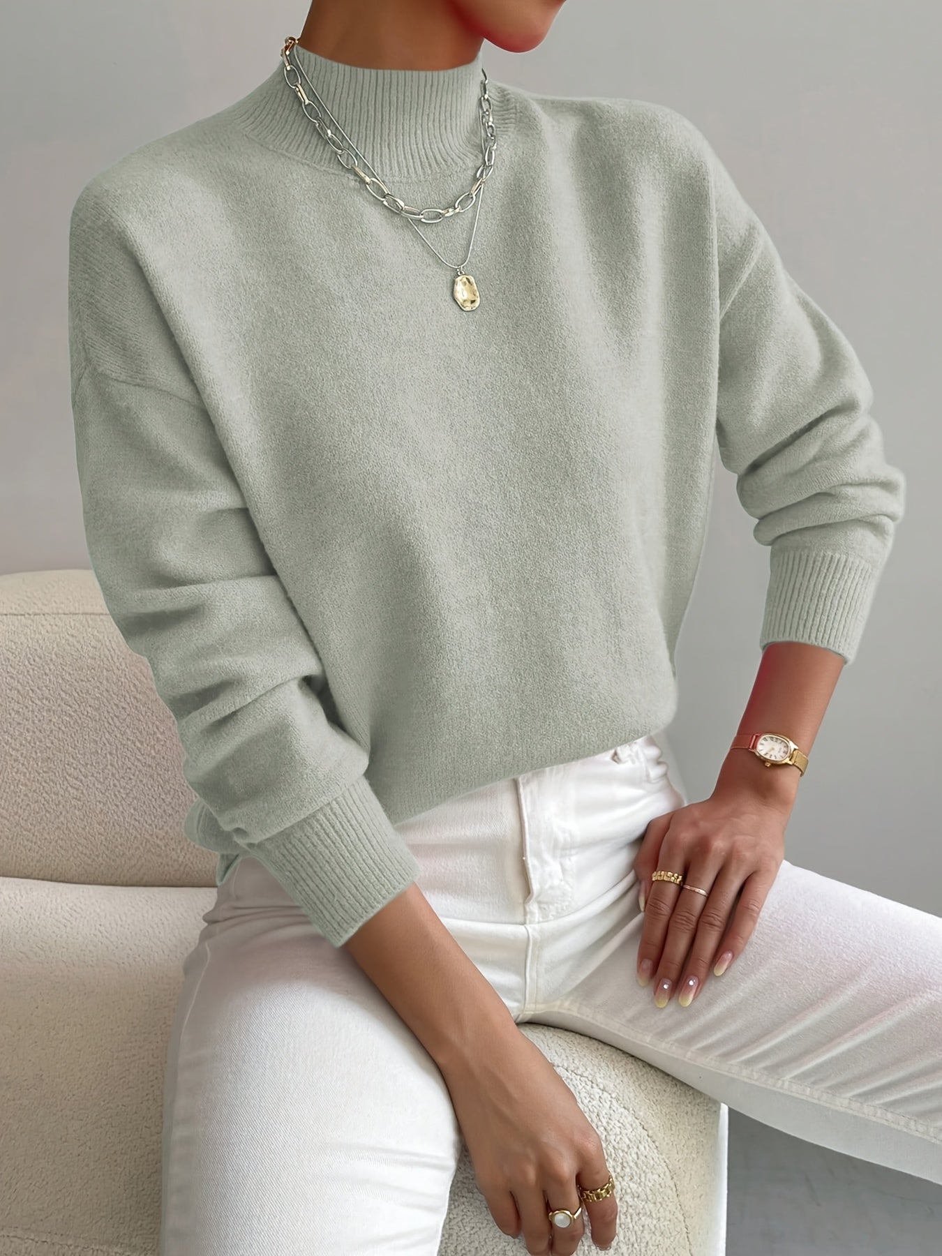 Hannah – Elegant Knit Turtleneck