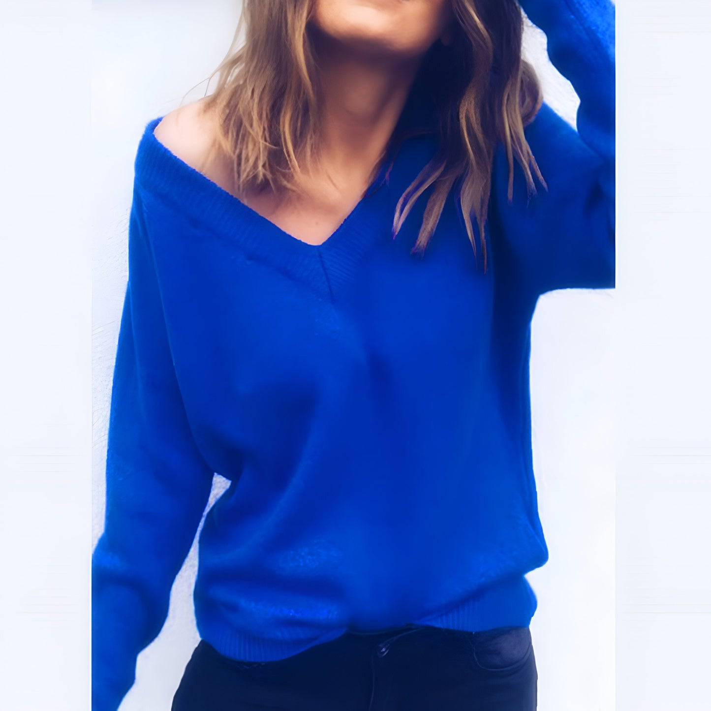 V-neck sweater for women with loose fit | Perfect for all seasons