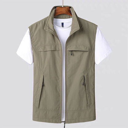 Mens Lightweight Utility Vest With Multiple Pockets For Versatile Layering And Everyday Outdoor Wear