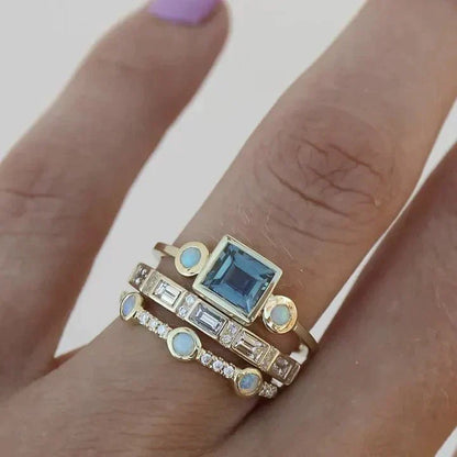 Women's Vintage Crystal Ring with Blue Stone and Unique Design - TrendAura