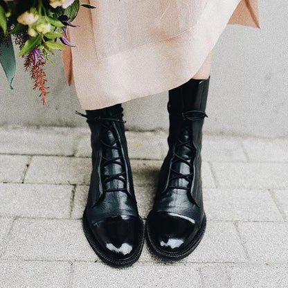 Women's Heeled Boots with Sturdy Sole and Stylish Design