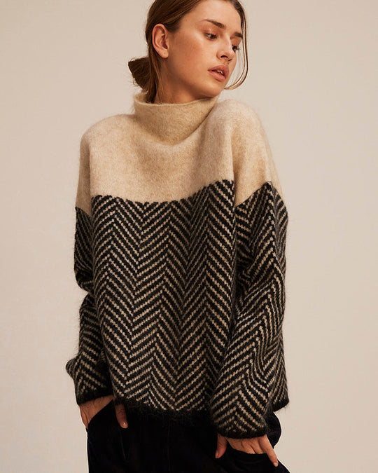Leo Pullover For Women Soft Cozy Knit Sweater Timeless Elegance All Day Comfort Premium Materials