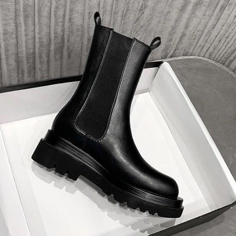 Women's Classic Boots with Mid-Height and Sturdy Sole