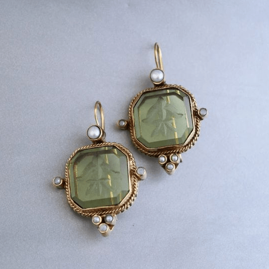 Women's Vintage Earrings with Green Accents and Pearl Detail - TrendAura